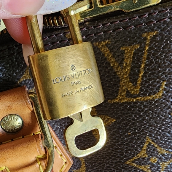 VINTAGE Louis Vuitton Alma PM - Picture 7 of 14